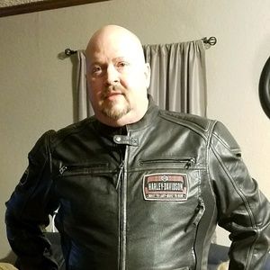 Meet your Posher, Bobby